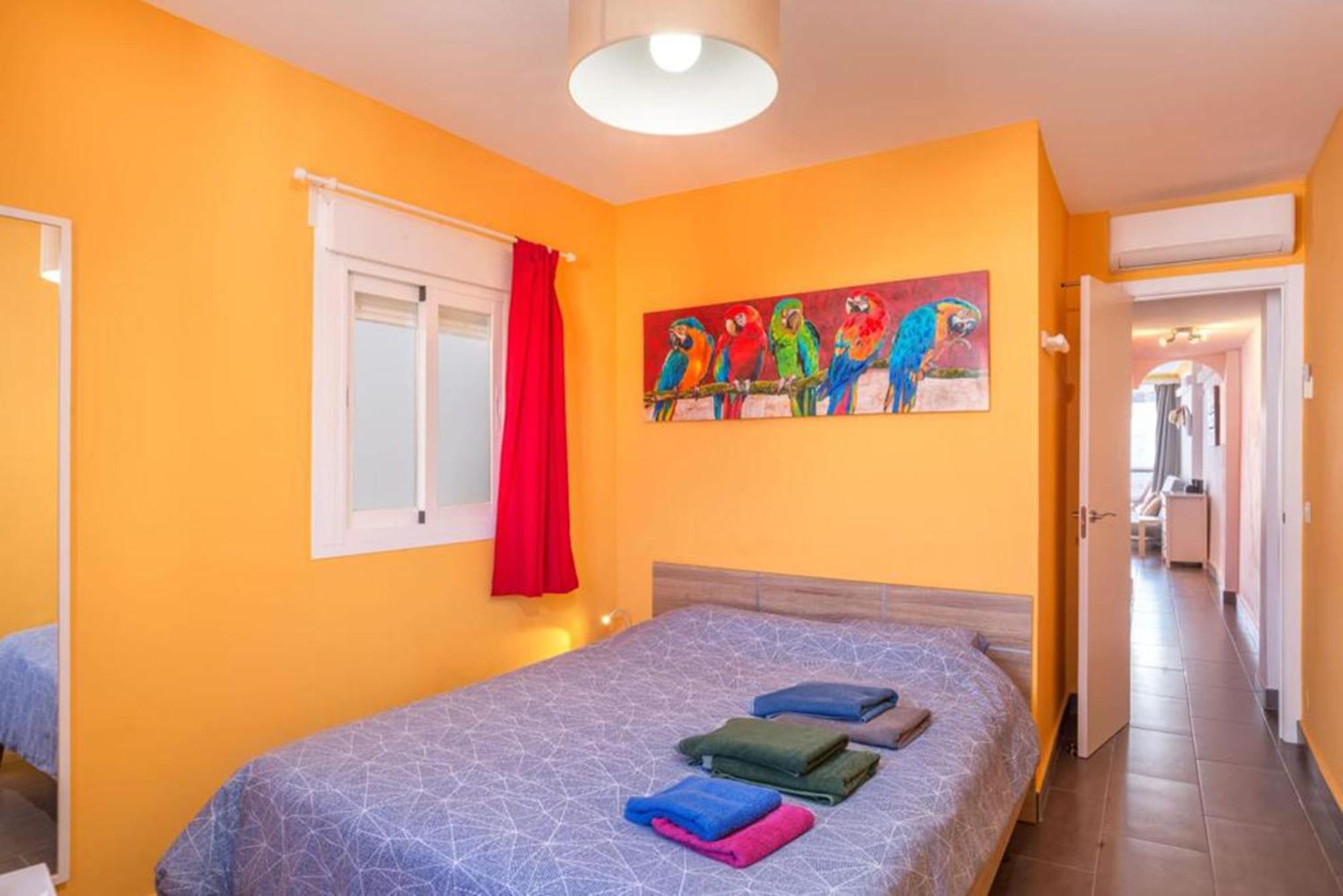 Apartment Calle Larga Фуeнхирола Екстериор снимка